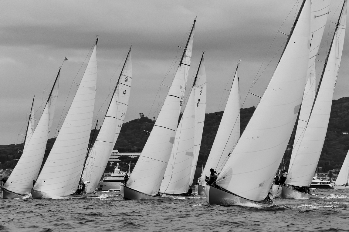 The blue waters that surround the port of Saint Tropez represented the suggestive scenery of the event “Les voiles de Saint Tropez”.