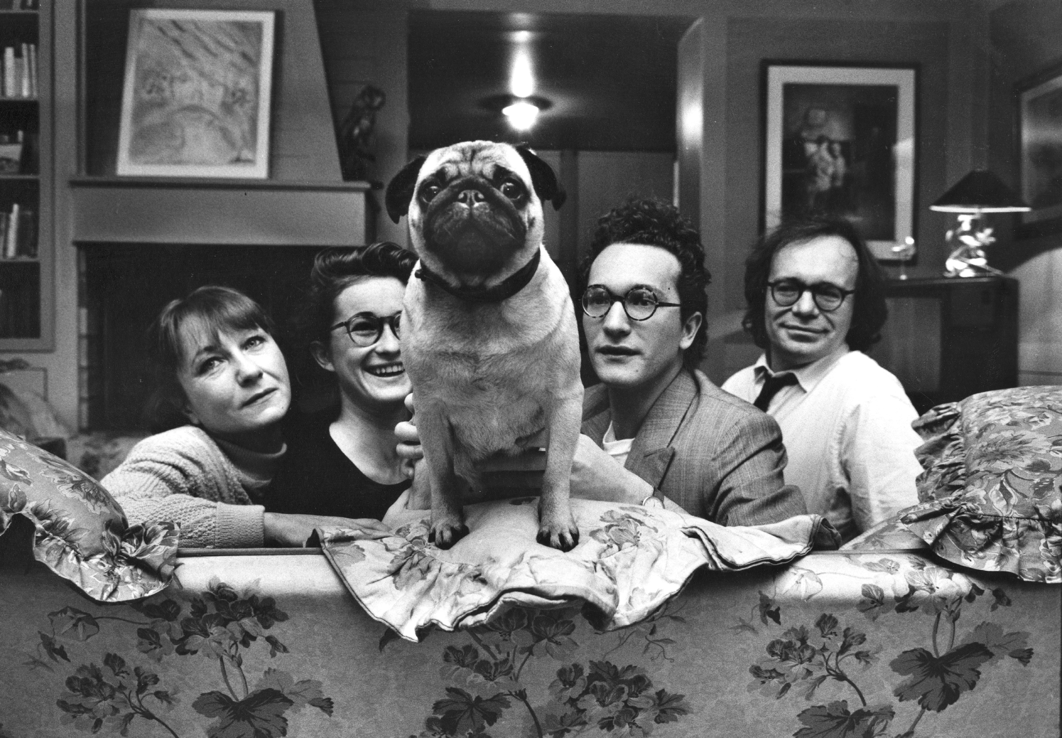 uno scatto di Elliott Erwitt FRANCE. Paris. 1989.