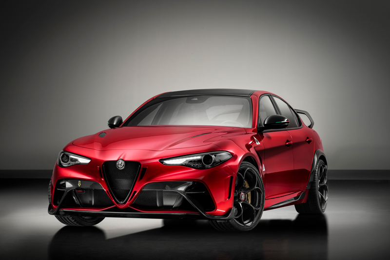 For its 110° anniversary, Alfa Romeo reborn one of its great myths and legends of motoring, the Giulia GTA. Initials GTA stands for "Gran Turismo lightened"