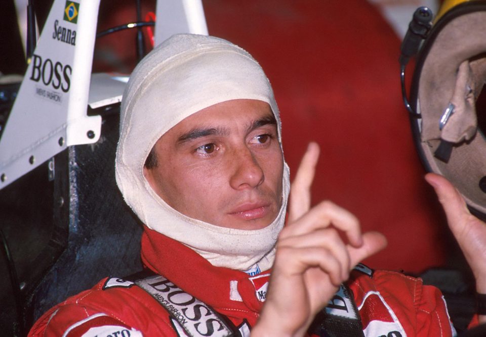 26 anni fa Ayrton Senna, moriva. La scia che ha lasciato dietro di sé è visibile ancora oggi.