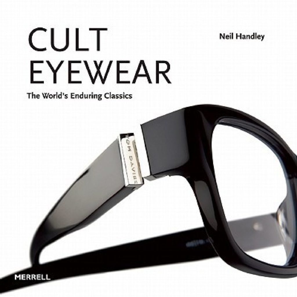 cult-eyewear-libro-occhiali