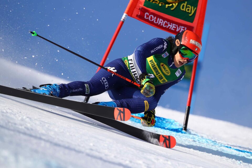 Federica Brignone ha un debole per lo sport in particolare per lo sci che ha iniziato a praticare sin da piccolissima.