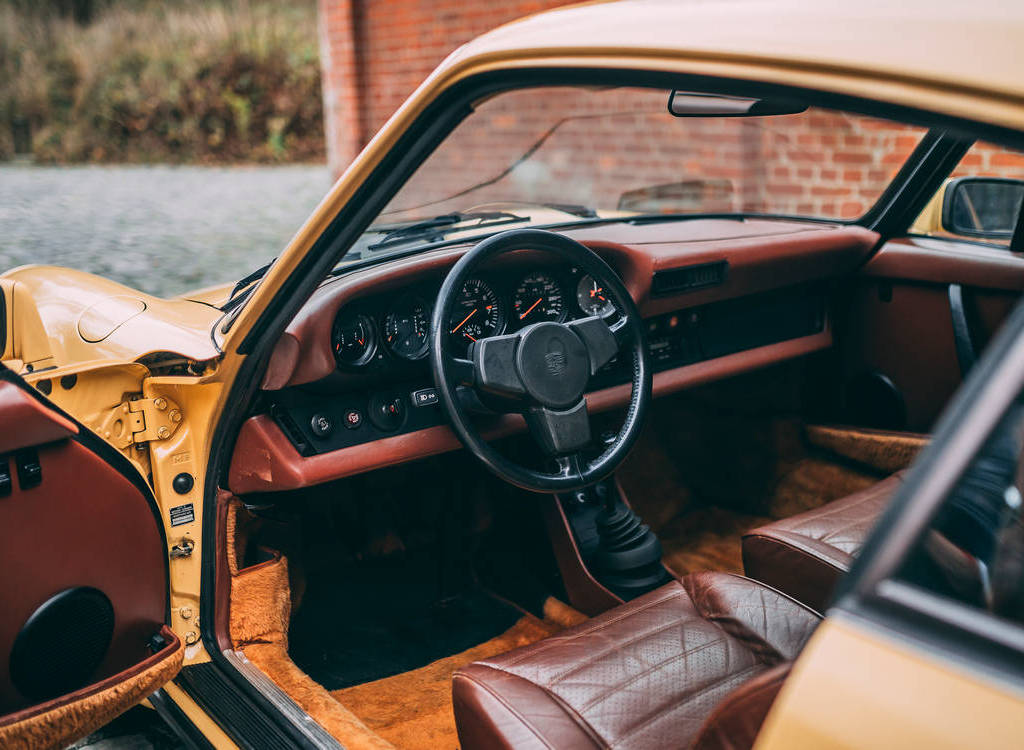 Le gold cars a Parigi, il prossimo 13 febbraio si inaugura l'annuale asta di auto da collezione, nuove e d'epoca, organizzata da RM Sotheby's. 