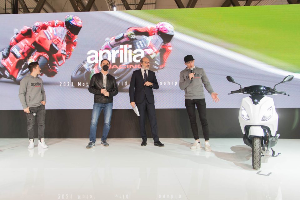 Il Piaggio1 è una delle novità Eicma 2021. Con Piaggio1 nasce una generazione di e-scooter innovativi per vivere la città liberamente