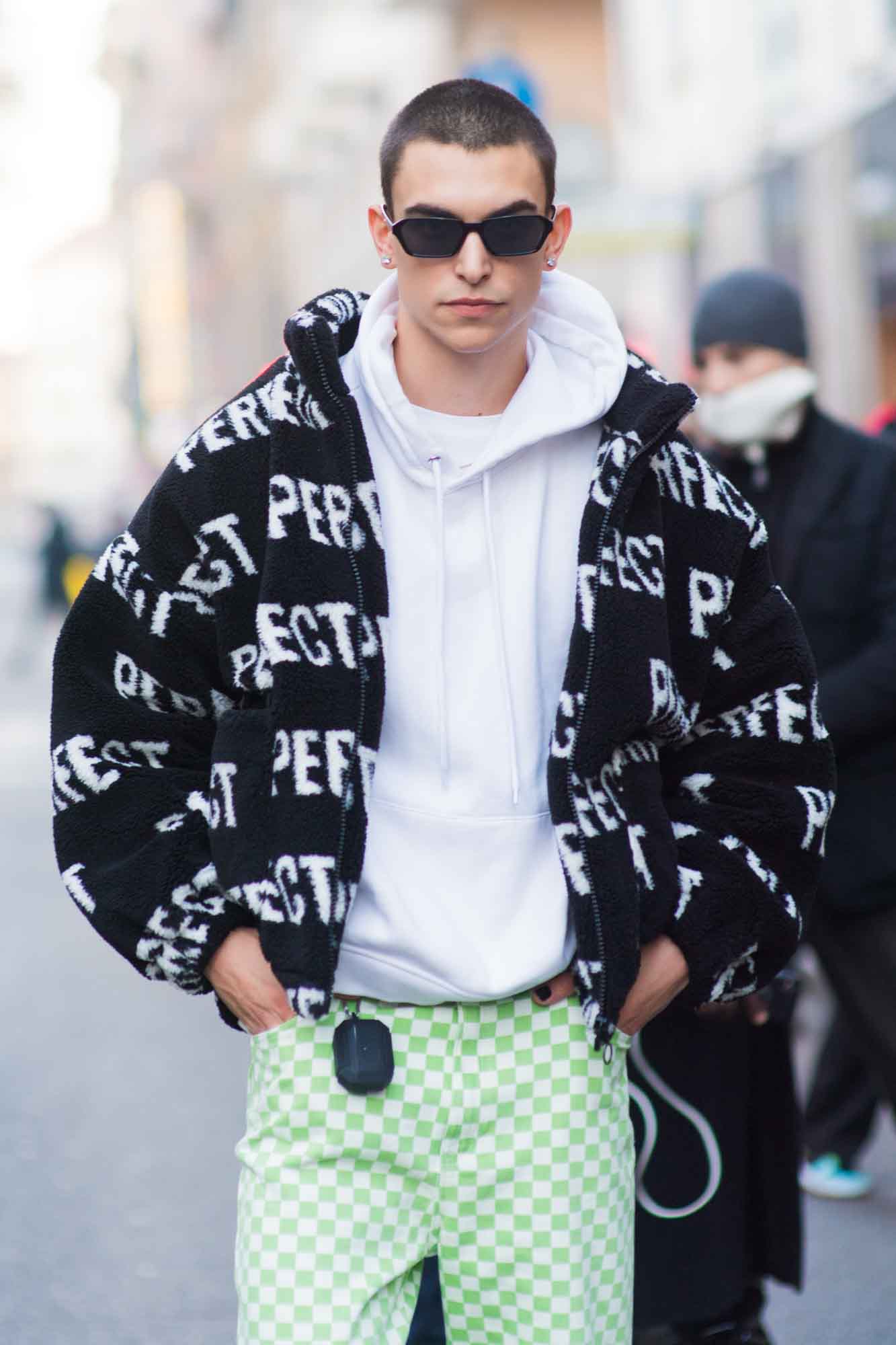 Milano Fashion Week gli outfit più interessanti visti nelle strade milanesi