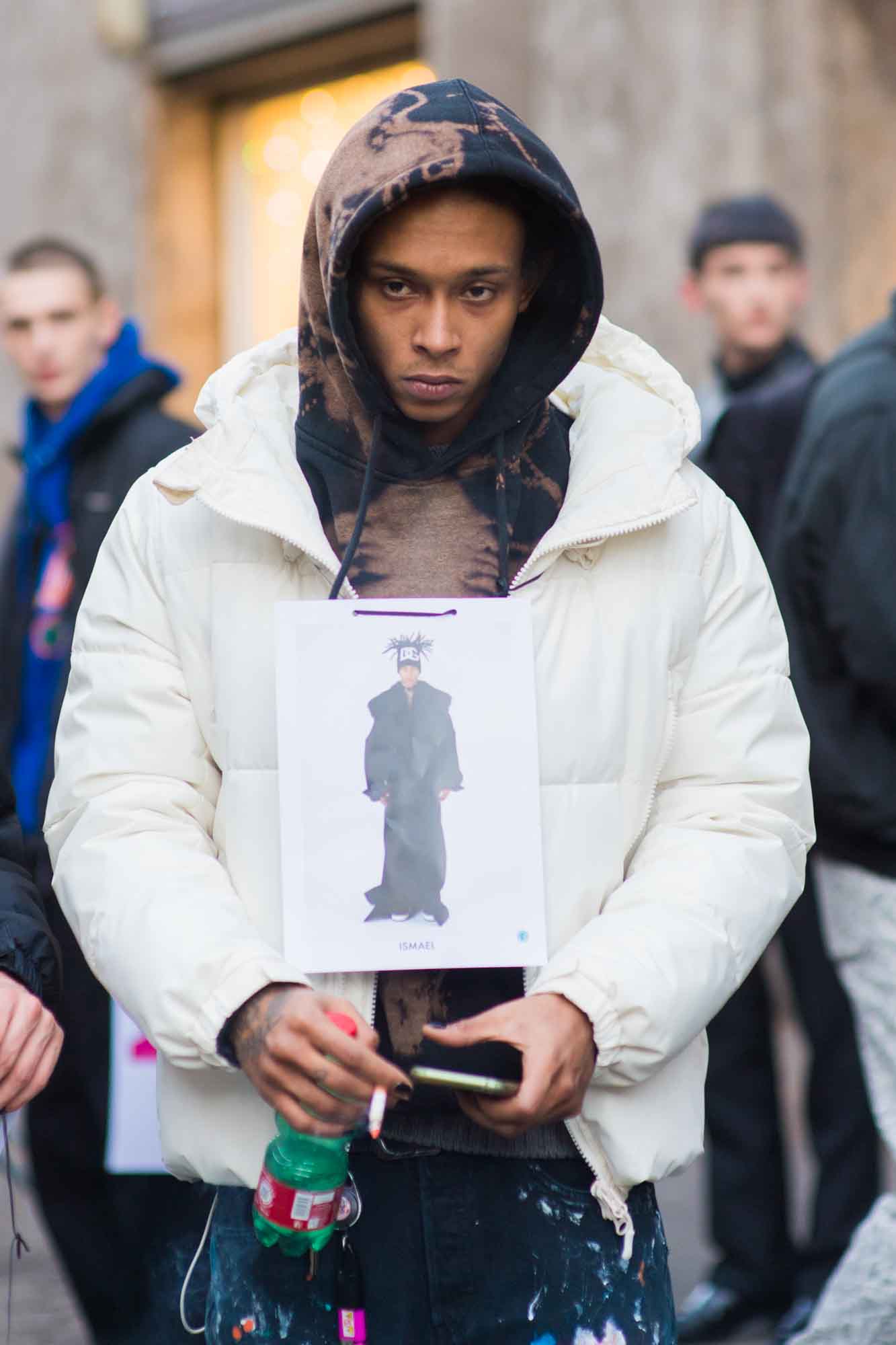 Milano Fashion Week gli outfit più interessanti visti nelle strade milanesi