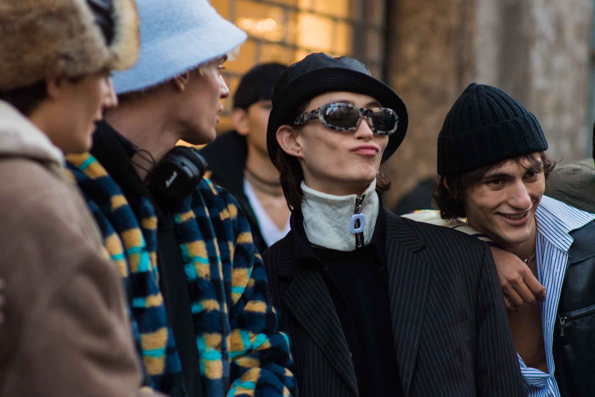 Milano Fashion Week gli outfit più interessanti visti nelle strade milanesi