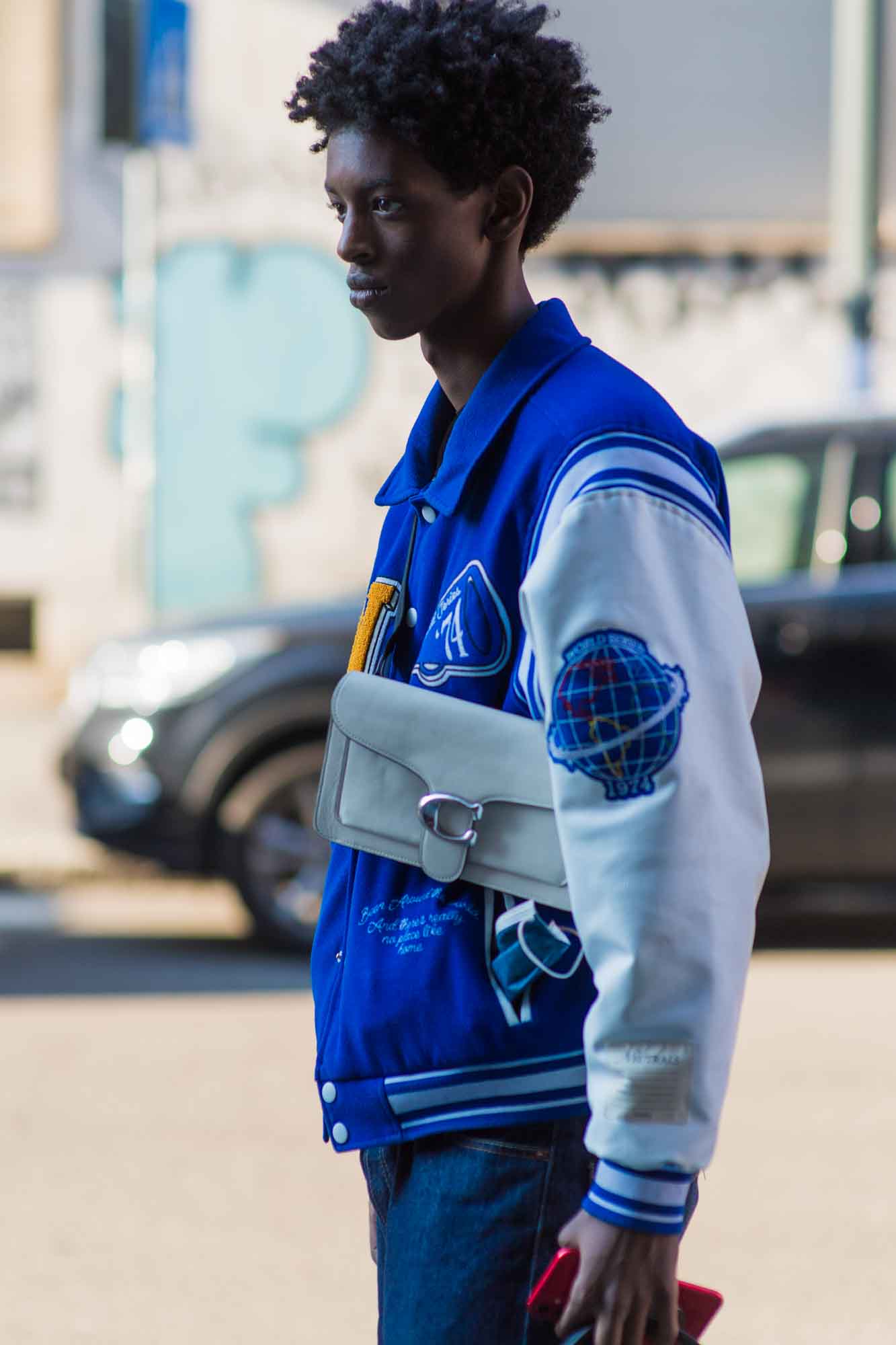 Milano Fashion Week gli outfit più interessanti visti nelle strade milanesi