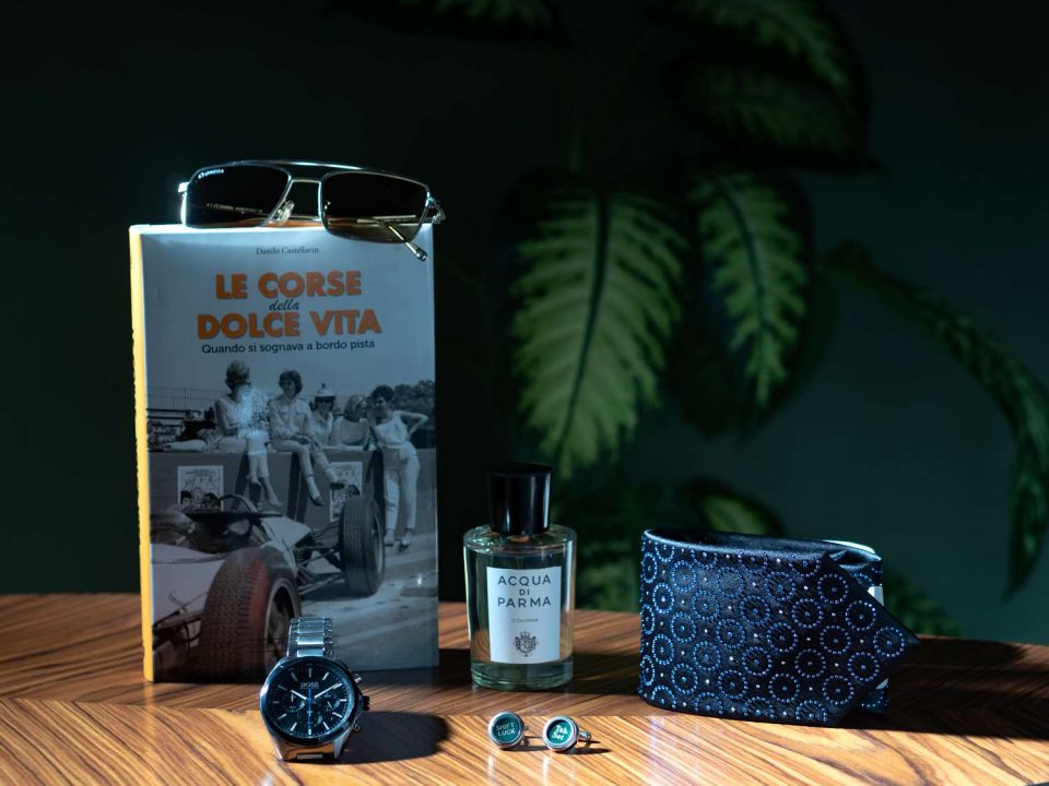 L'arrivo della bella stagione risveglia la voglia di evadere. Ecco qui un "atout" di indispensabili per distinguersi, con stile a Monaco.