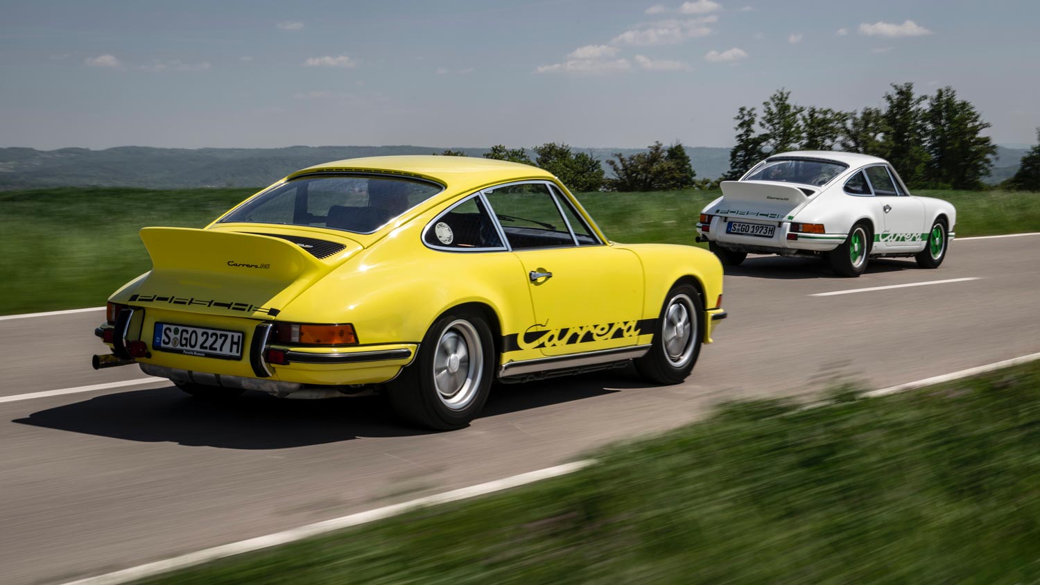 la 911 Carrera RS 2.7 fotografata su strada