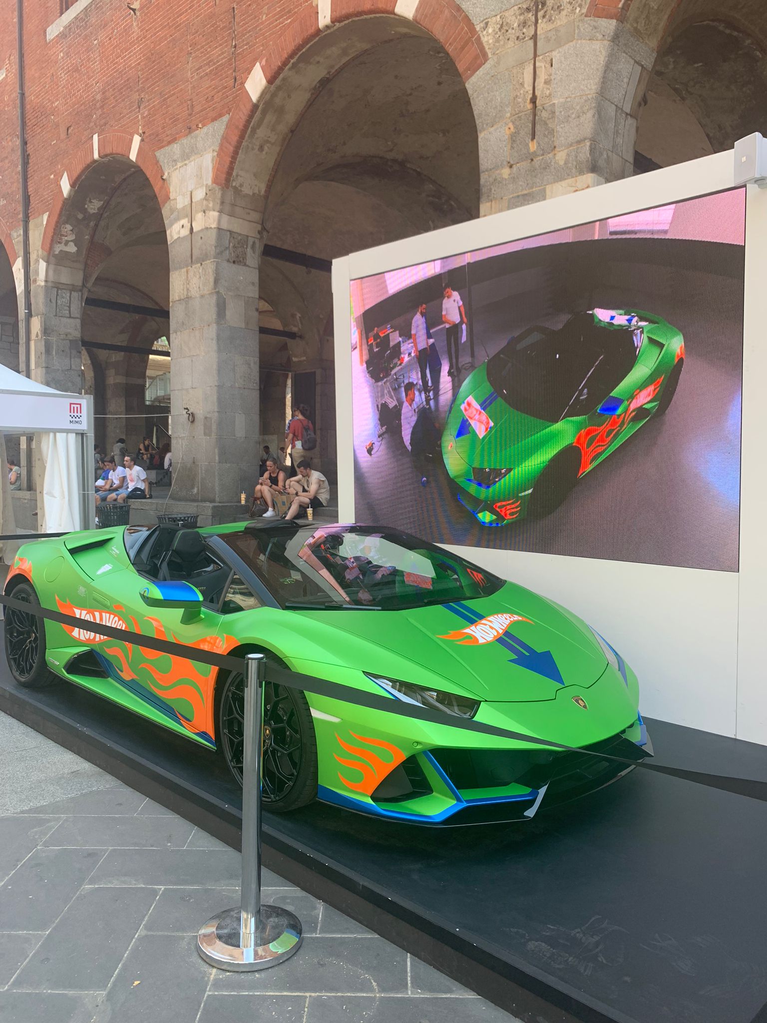 MIMO Milano-Monza Motor Show 2022, la seconda edizione, ha avuto inizio nella suggestiva cornice di Piazza Duomo.