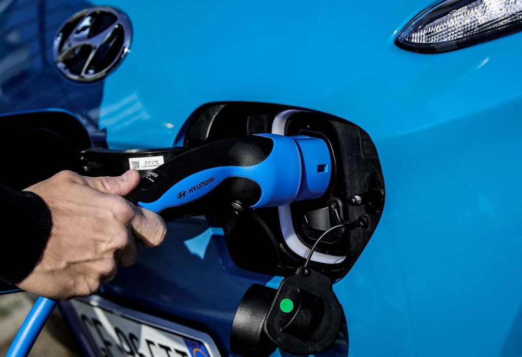 Hyundai Kona Electric novità e test drive al MiMo