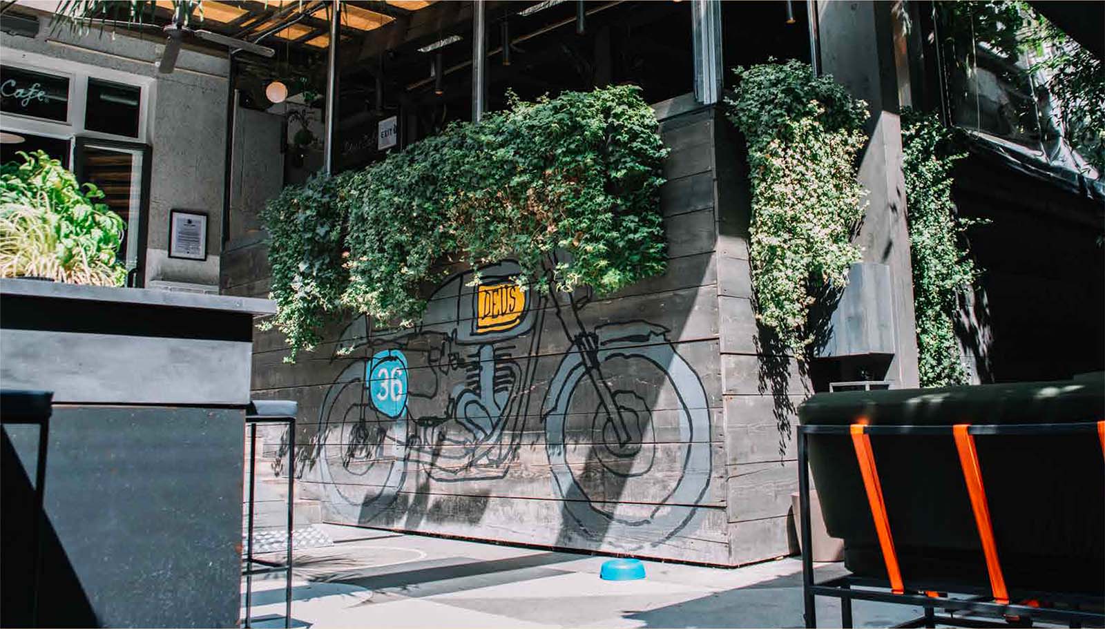 La Milano Design Week 2022, in programma dal 7 al 12 giugno, trasforma la città e la fa apparire sotto una luce nuova, diversa.