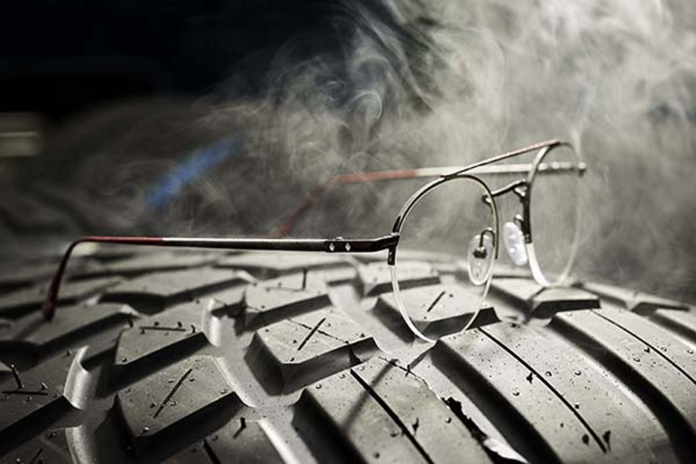 Web Eyewear presenta la prima capsule collection, composta da 3 modelli di occhiali, nata dalla partnership con Alfa Romeo F1 Team Orlen.
