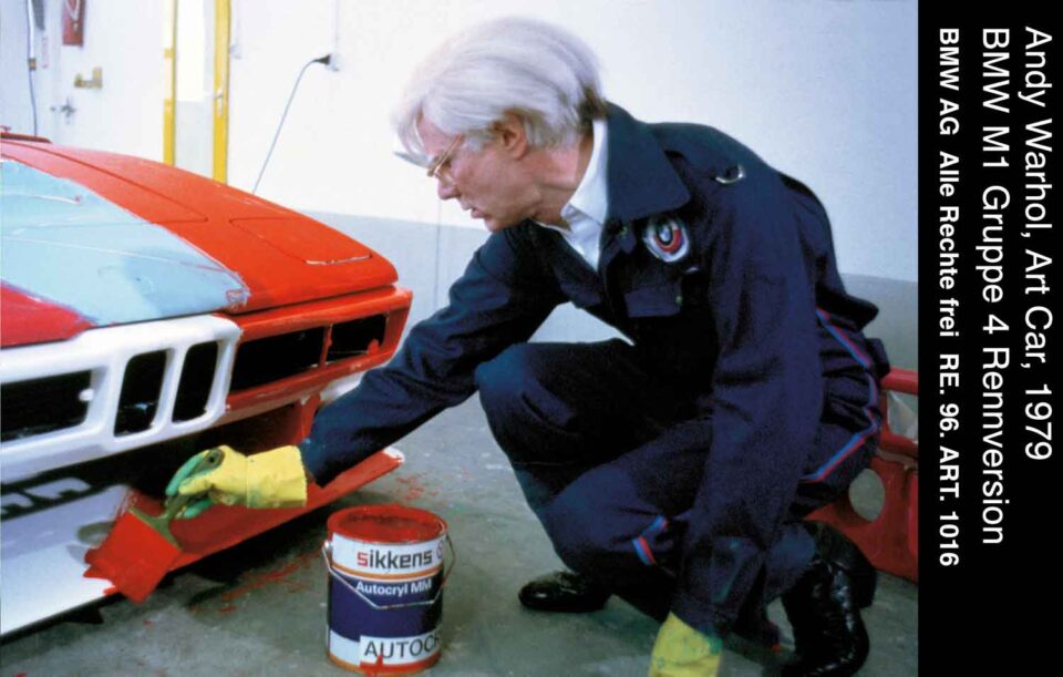 La BMW M1 Art Car è la 4ª vettura, di 19 pezzi unici, realizzata personalmente da  Andy Warol nel 1979 per la casa di Monaco.