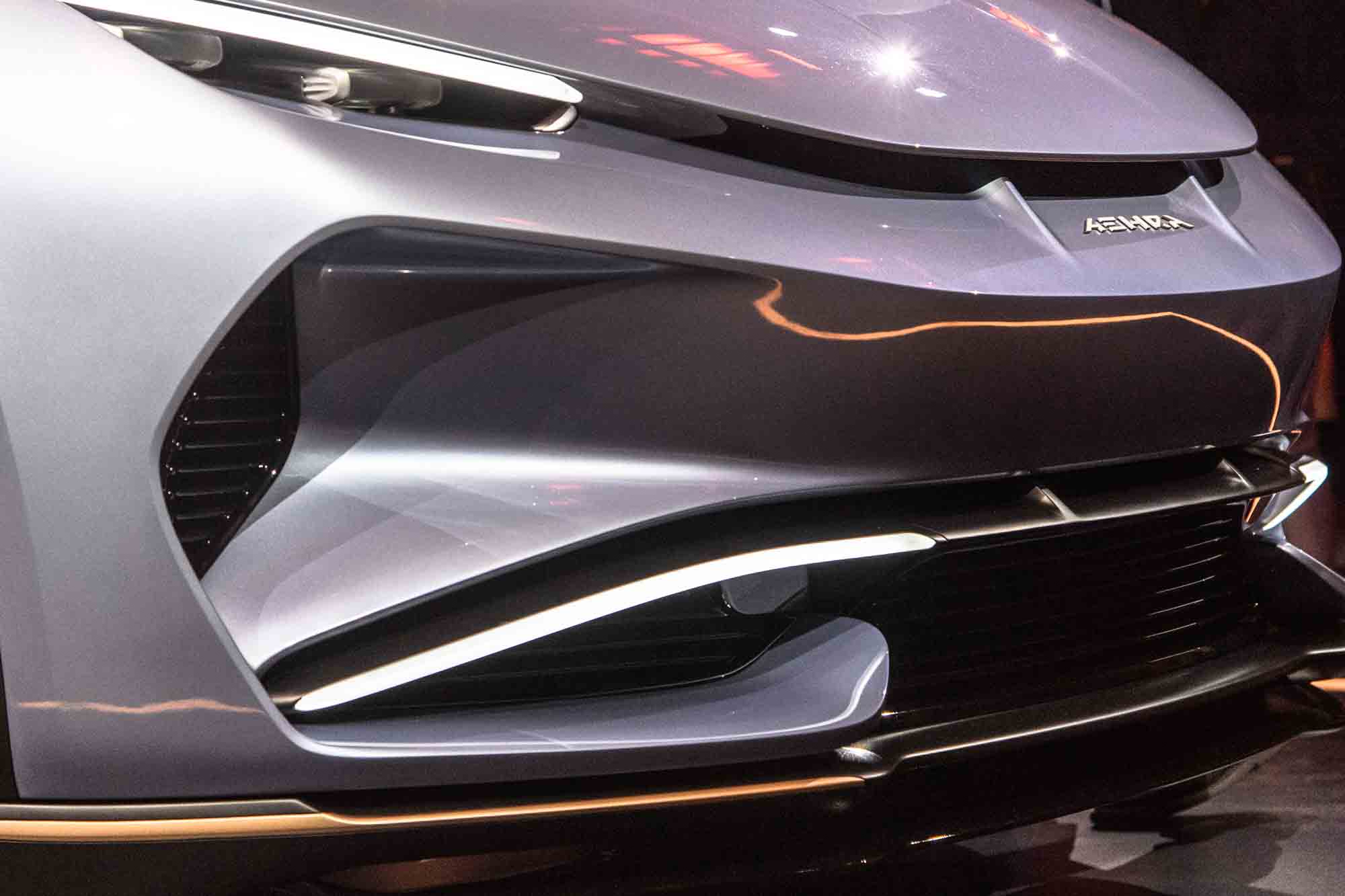 AEHRA è l'auto elettrica futurista che cambia le regole del gioco, sconvolgendo e reinventando lo stesso gioco. 