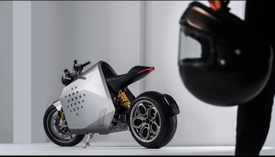 Davinci DC100, la café racer elettrica superveloce