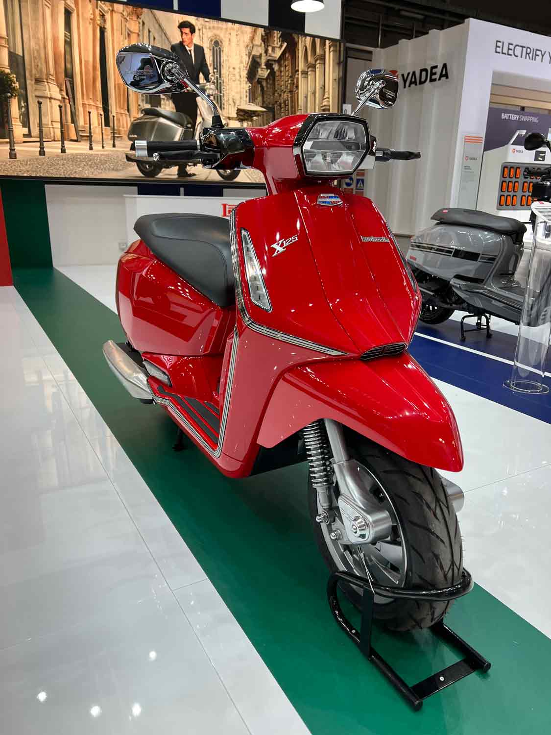 Lambretta, storico ed iconico brand milanese di scooter, raggiunge il suo 75° compleanno e festeggia presentando ad Eicma 2022, il nuovo X125.