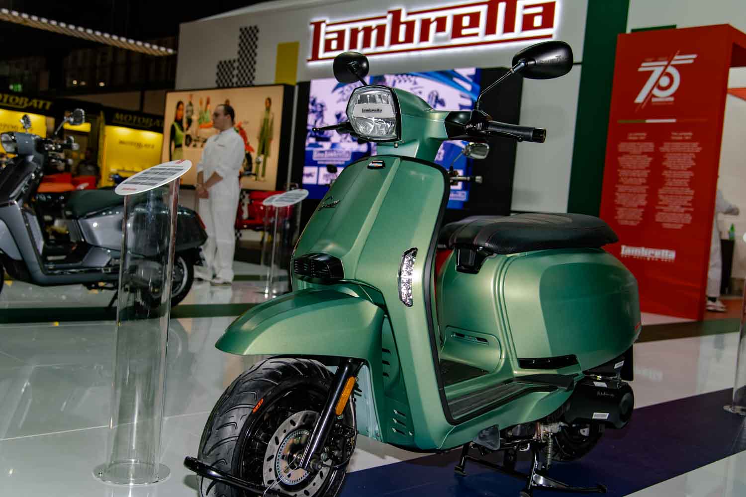 Lambretta, stori brand milanese, raggiunge il suo 75° compleanno e festeggia presentando ad di Eicma 2022 il nuovo X125. 
