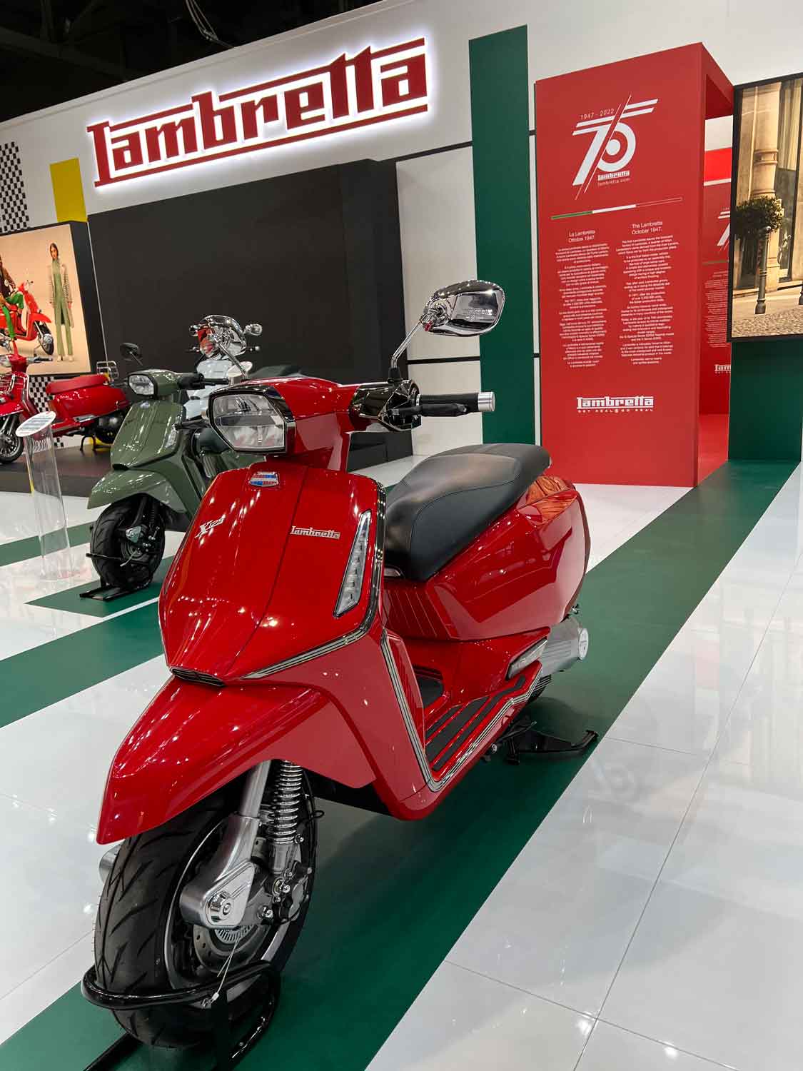Lambretta, storico ed iconico brand milanese di scooter, raggiunge il suo 75° compleanno e festeggia presentando ad Eicma 2022, il nuovo X125.