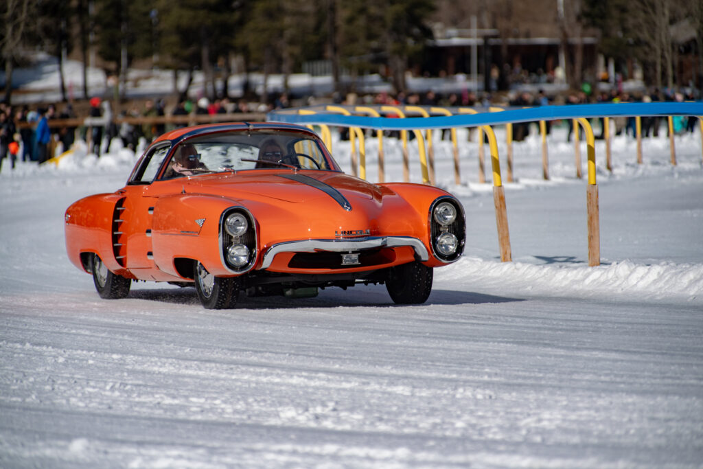 La Lincoln Indianapolis è una delle stupende "one-off" sul lago ghiacciato di St. Moritz, durante il The ICE. 