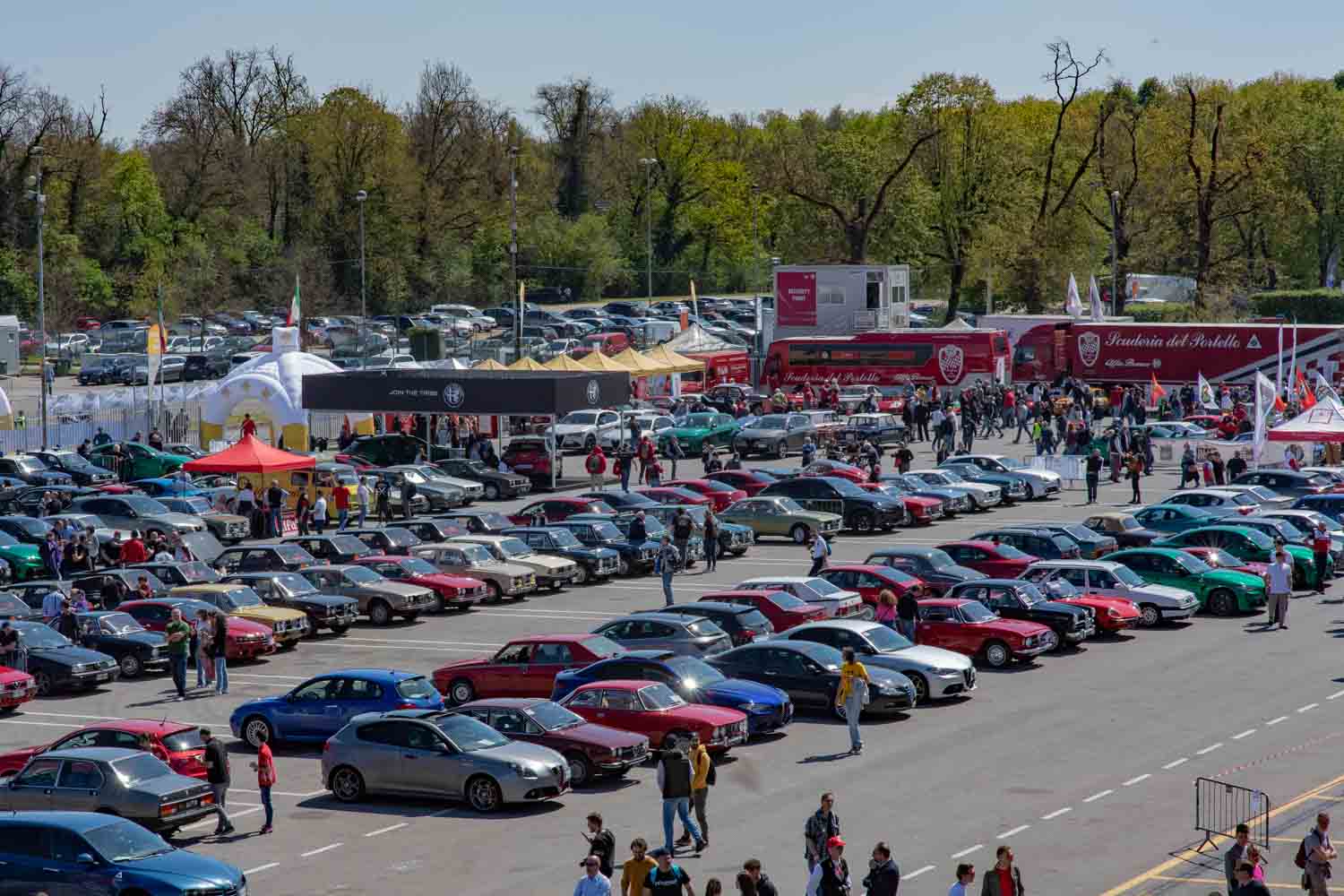 Alfa Romeo realizza a Monza il più grande raduno di vetture del Biscione provenienti da tutta Europa e appartenenti a club e privati.