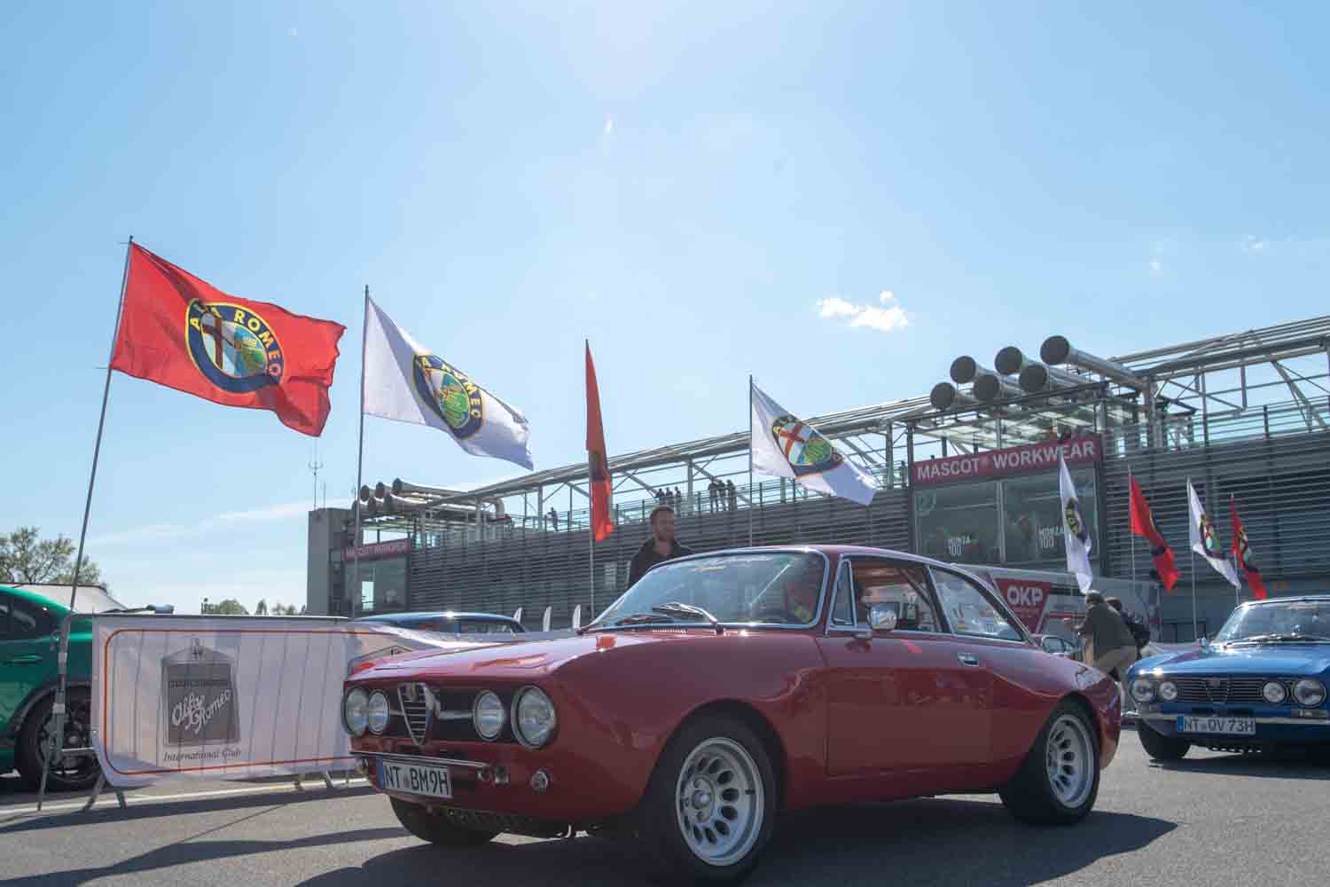 Alfa Romeo realizza a Monza il più grande raduno di vetture del Biscione provenienti da tutta Europa e appartenenti a club e privati.