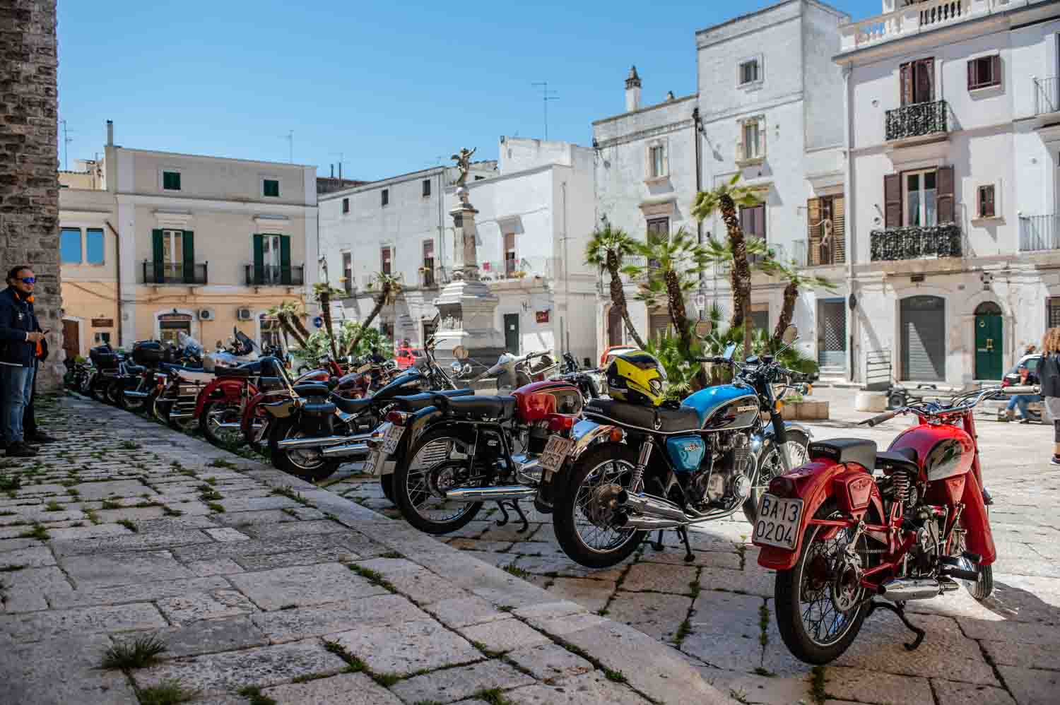 MotoGiro Puglia 2023 è uno degli eventi a calendario nazionale ASI, organizzato per riunire appassionati di moto d'epoca. 