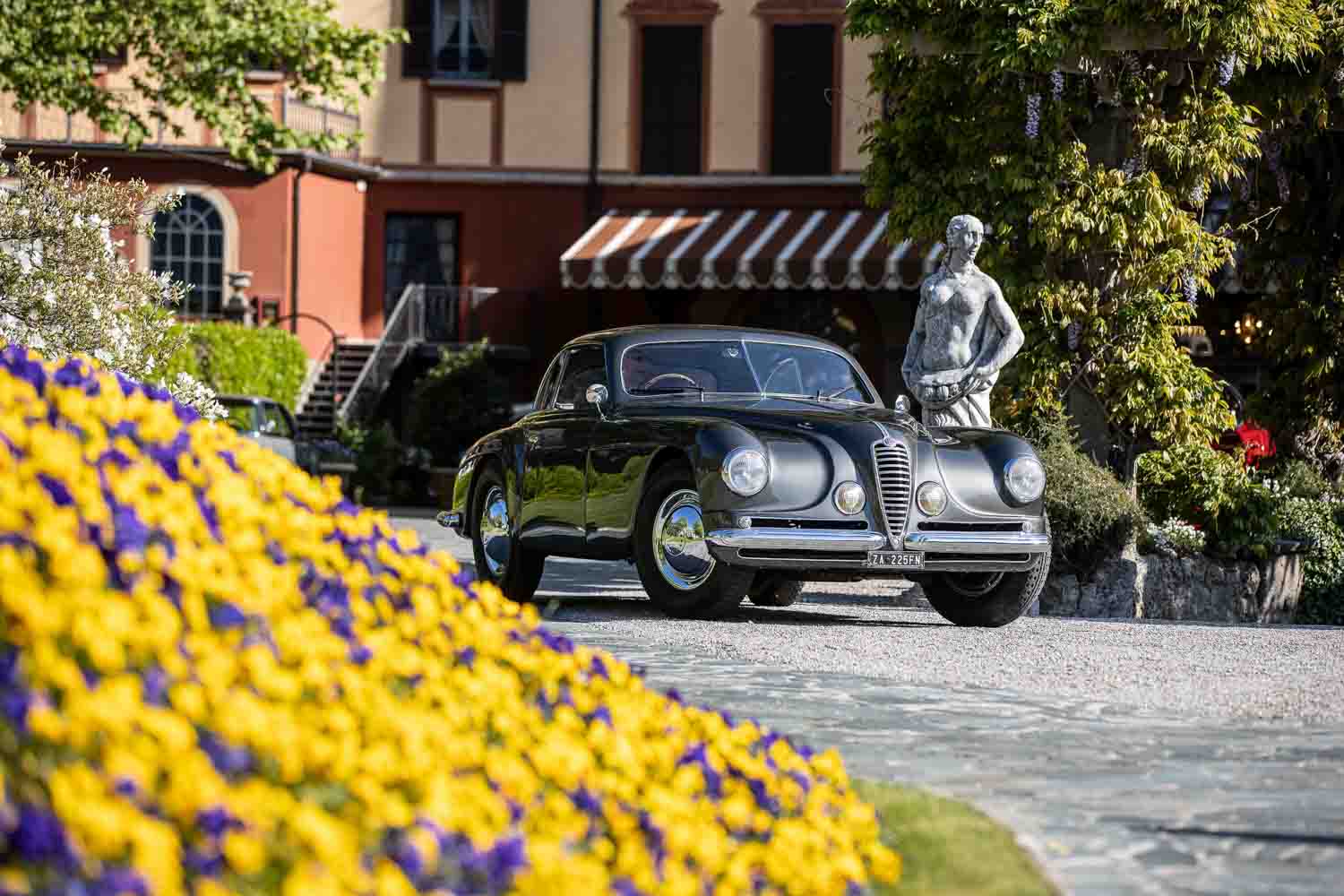 One Lake One Car, nell'ambito del Villa d'Este Style, è l'evento dedicato alla celebrazione nonché alla scoperta, del mito Alfa Romeo. 