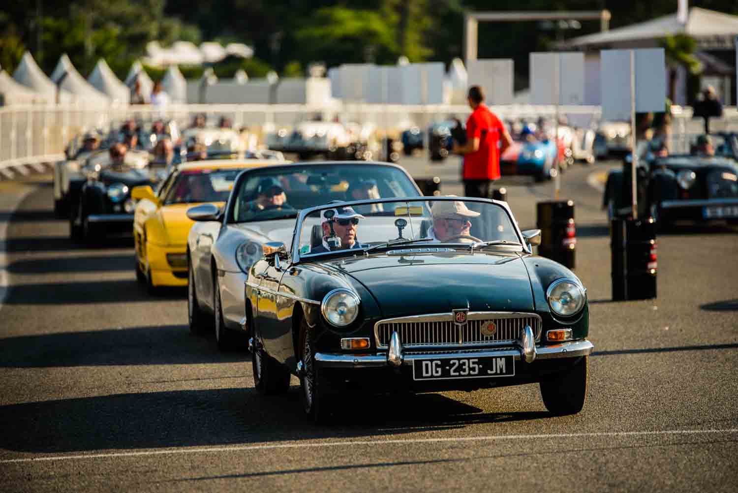 Le Mans Classic 2023 è l'evento che può essere definito in un solo modo, superlativo. 235.000 spettatori e 800 auto storiche partecipanti.