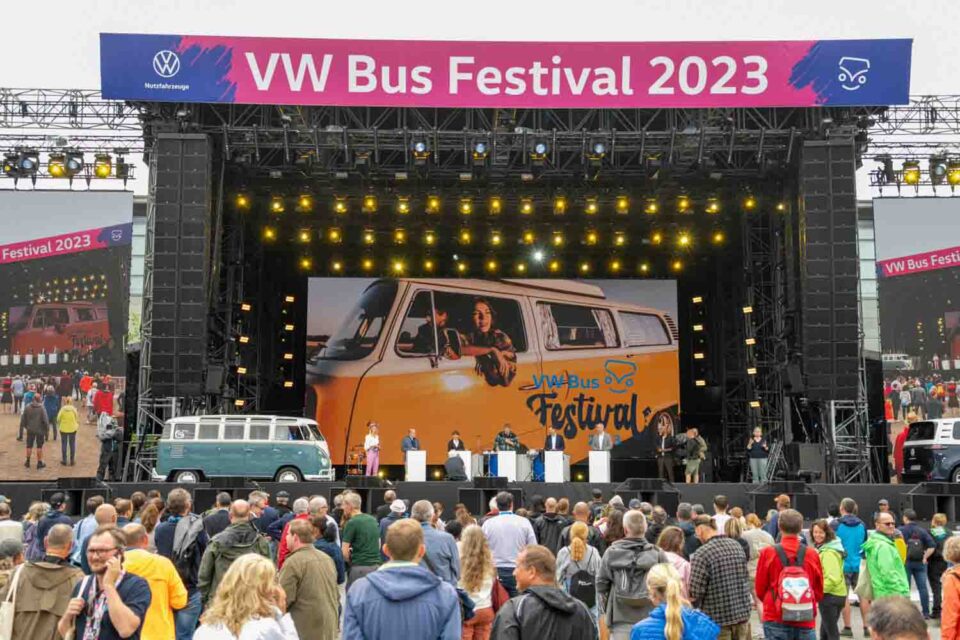 Il VW Bus Festival 2023 è il raduno più grande e colorato per una vettura leggendaria, intramontabile rappresentativa di intere generazioni. 