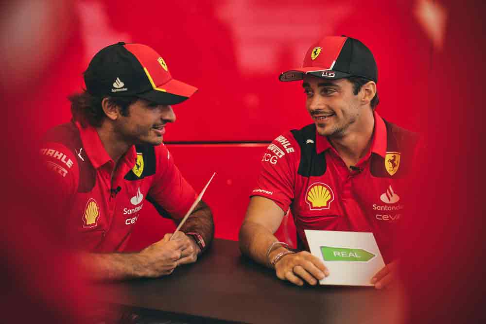 Charles Leclerc e Carlos Sainz 