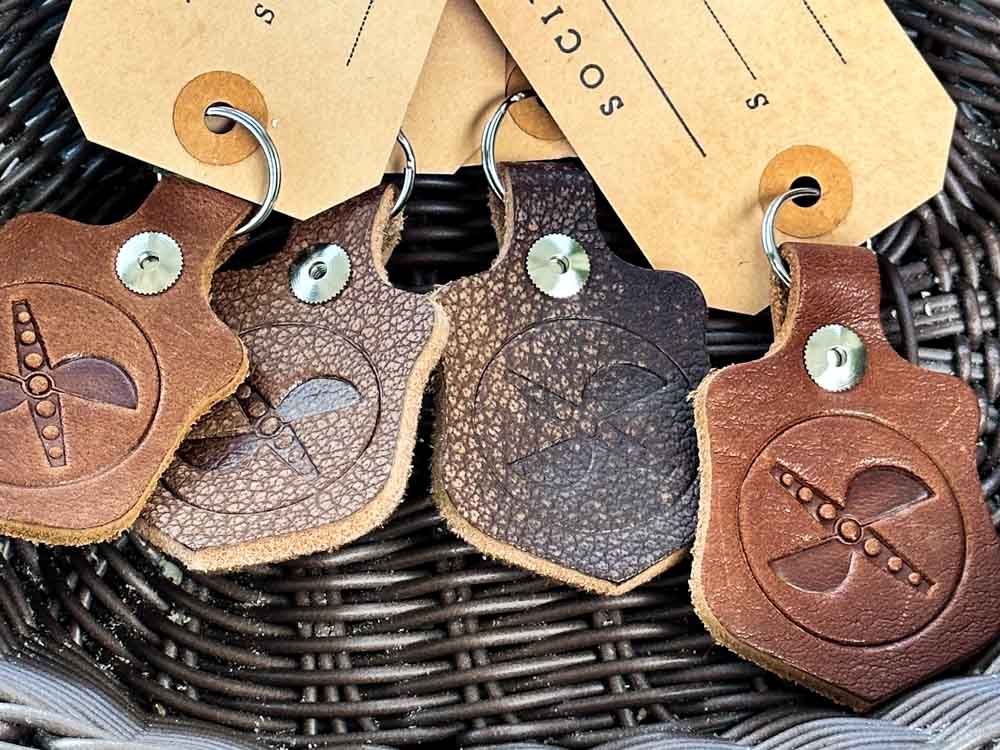I portachiavi K&Y FOB con il sibolo della scuderia Nautilus