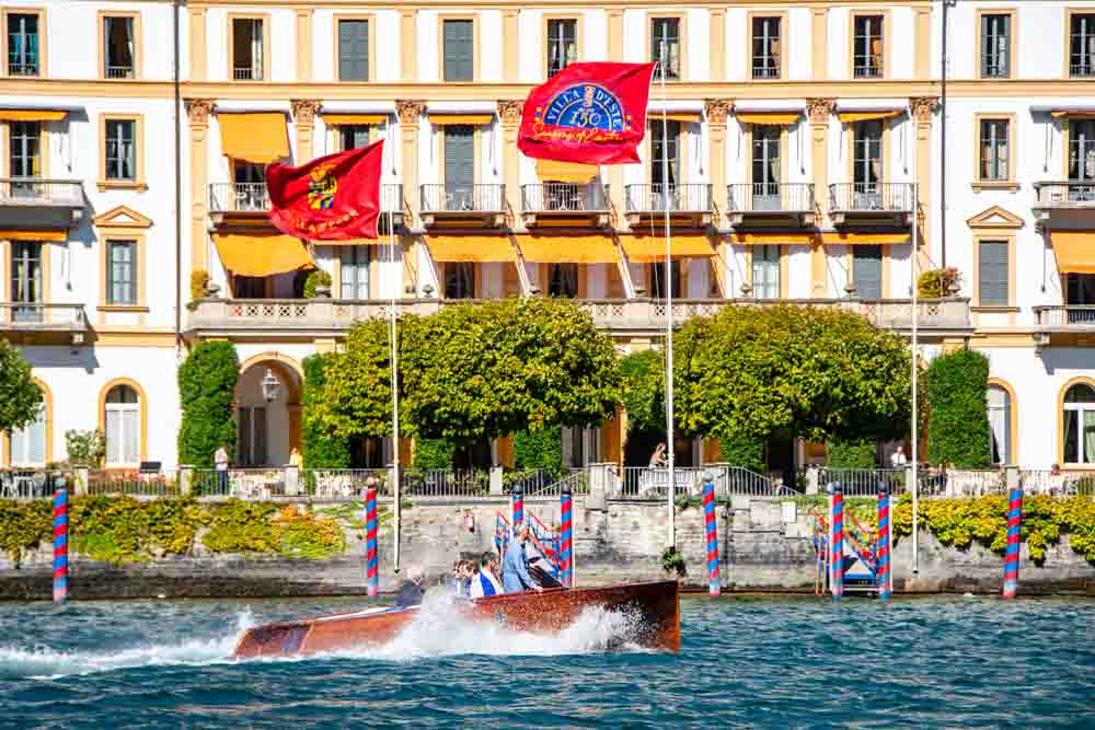 I Next con Villa d'Este sullo sfondo durante il raduno Villa d'Este Electric Yachting 2023Photo credit© Blue Passion Photo