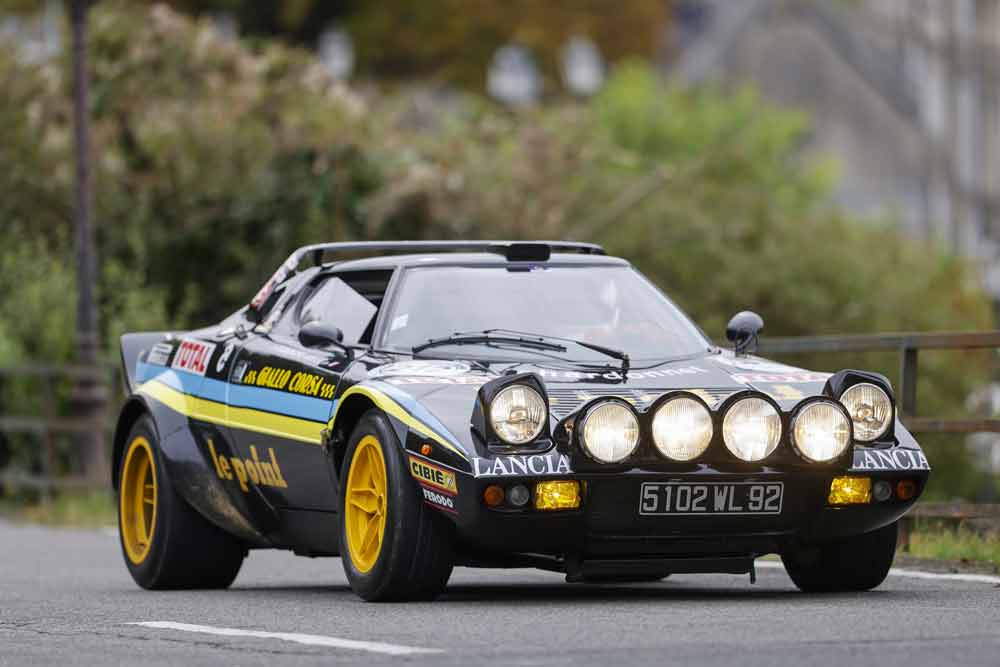 Lancia Stratos: 50 Anni di trionfi nei rally e il leggendario prototipo Stratos Zero