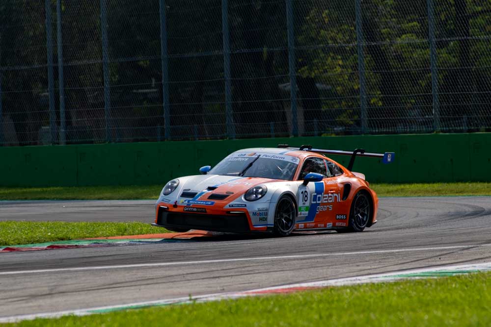 Keagan Master durente la Porsche Carrera Cup di Monza