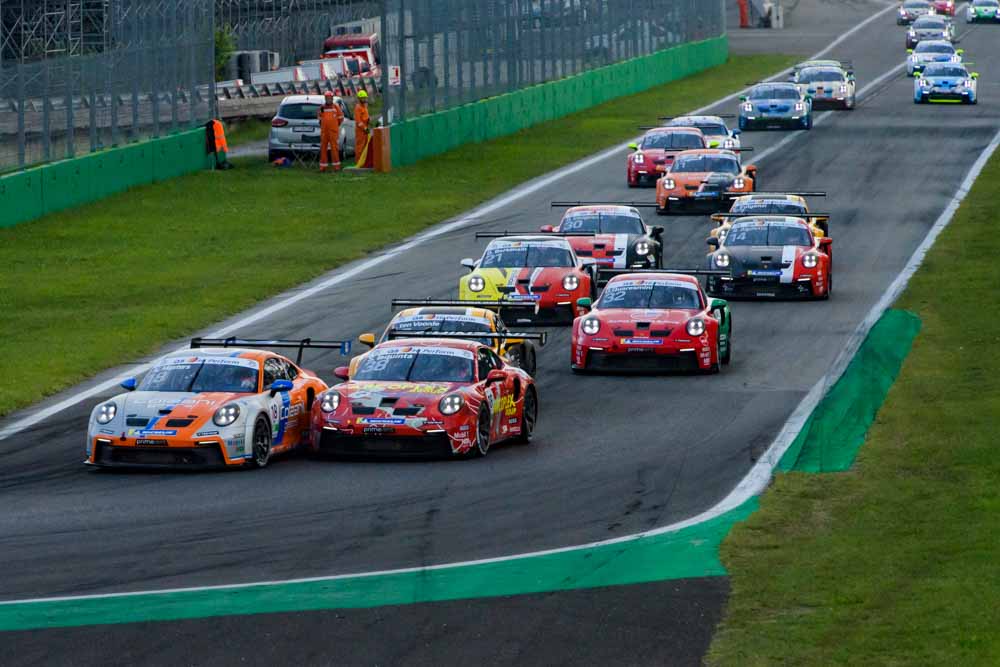 La partenza della Porsche Carrera Cup a Monza