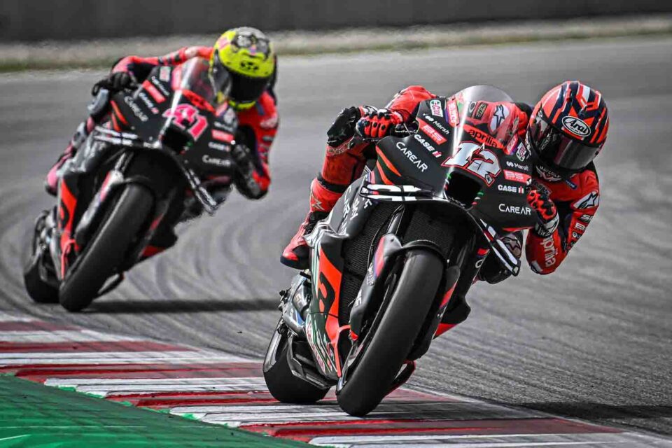 Aprilia ottiene una vittoria storica a Barcelona, Espargarò e Viñales hanno conquistato rispettivamente il primo e secondo posto.