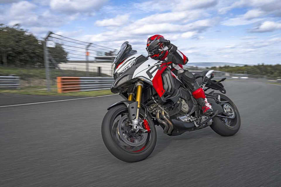 Ducati Multistrada V4 RS, quando la Superbike incontra il touring