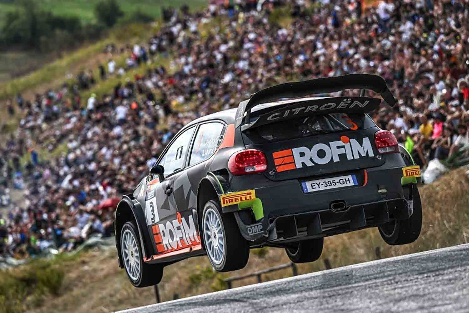 la Citroen C3 WRC Plus di PEDERSOLI-ADAMO si sono aggiudicati la caegoria WRC. del Rallylegend