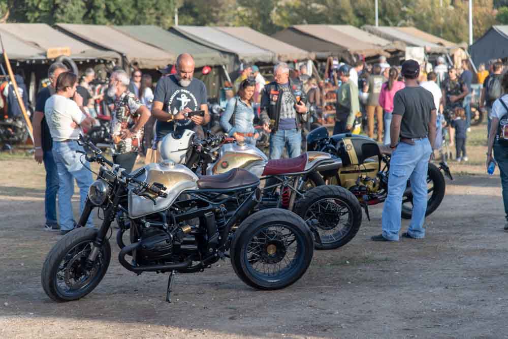 alcune moto in mostra nel Village del Wheels And Waves Italia