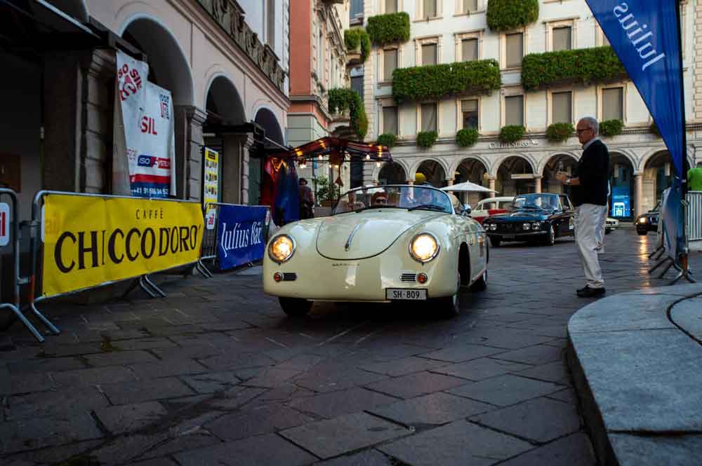 Lugano Classic auto d'epoca in riva al lago