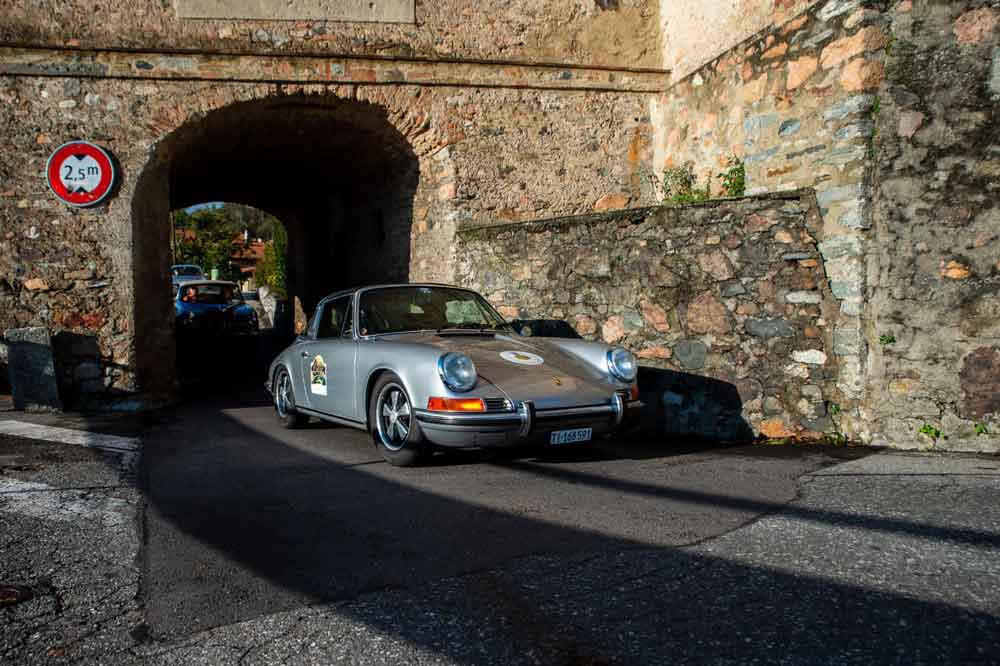 Lugano Classic auto d'epoca in riva al lago