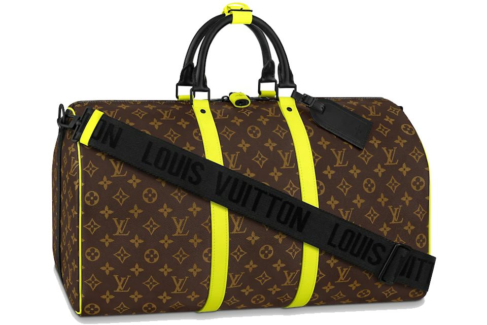 Natale 2023: le idee regalo per lei e per lui tra moda e home design - Louis Vuitton – La proposta di valigeria Keepall Bandoulière 50