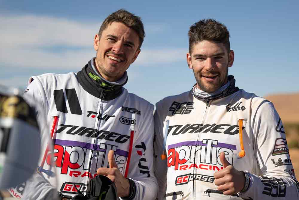 Francesco Montanari e Jacopo cerutti con Aprilia Tuareg al raid africano