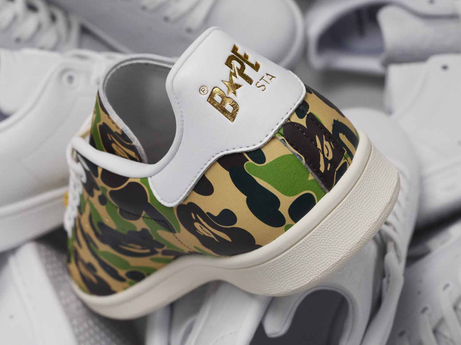 Sneakers BAPE x Adidas Stan Smith la nuova collaborazione