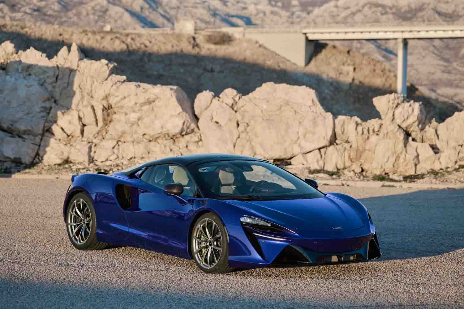 McLaren Artura Spider, la superleggera cabrio