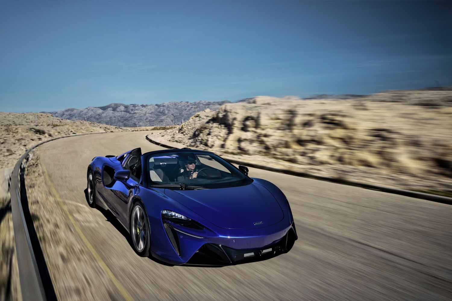 McLaren Artura Spider, la superleggera cabrio