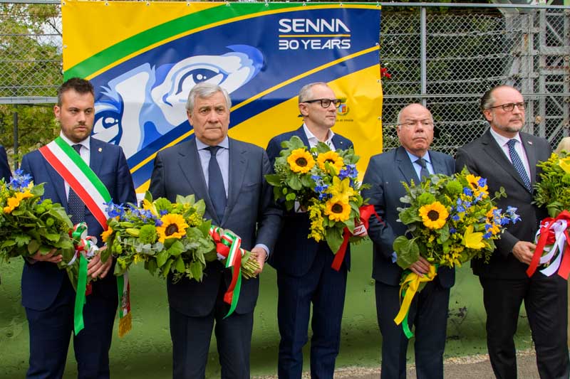 Il ricordo di Ayrton Senna e Roland Ratzenberger ad Imola
