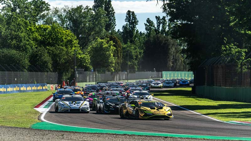 Super Trofeo Lamborghini 2024: un'inizio emozionante a Imola